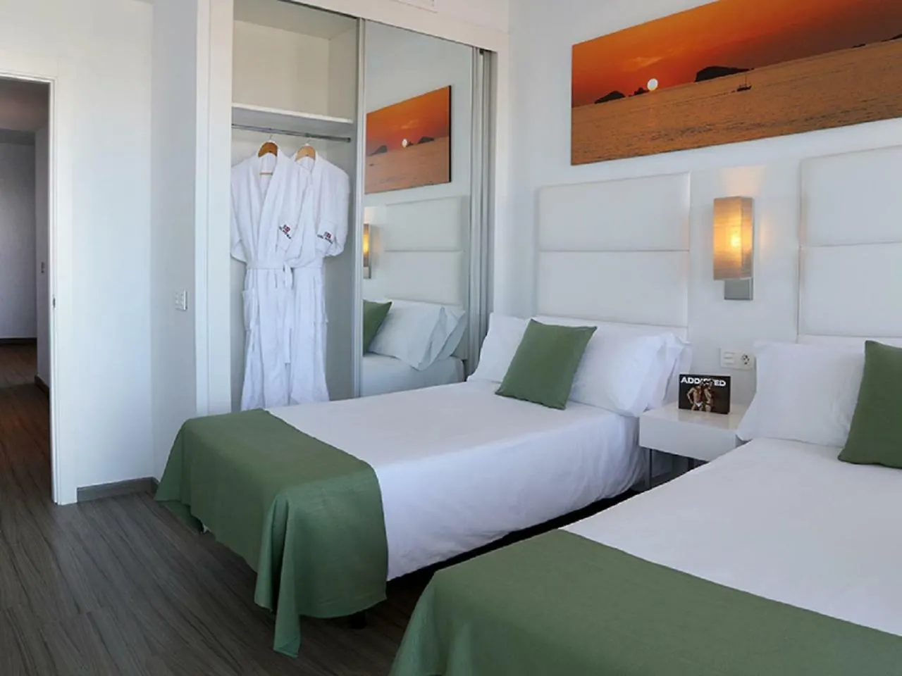 Axel Beach Ibiza - Adults Only Aparthotel San Antonio (Ibiza)
